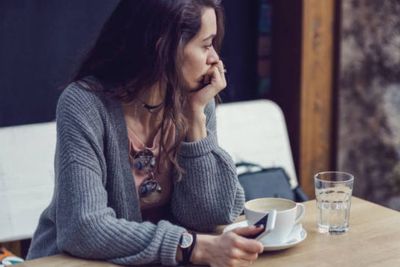3 Cara Sederhana yang Ampuh Hilangkan Bad Mood, Yuk Senyum Lagi!