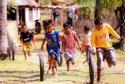 10 Provinsi Ini Katanya Memiliki Penduduk Paling Bahagia di Indonesia, Dimana Saja?