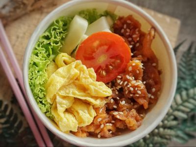 Bukan Daging, Makanan Ini Rasanya Seperti Steak dan Beef Teriyaki!