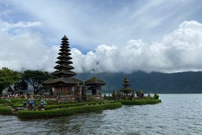 One Day Trip Bedugul, Sekalian Cobain Buah Salju yang Viral di TikTok!