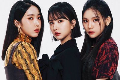 3 Personel VIVIZ akan Membuat Debut yang Sangat Dinantikan Penggemar di Awal Februari