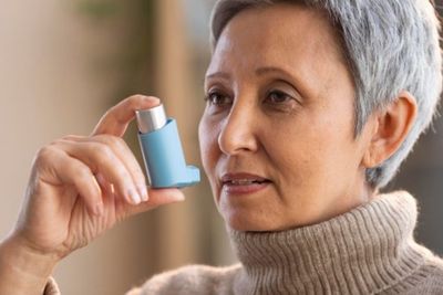 Mitos Kesehatan: Inhaler Bikin Penderita Asma Ketagihan