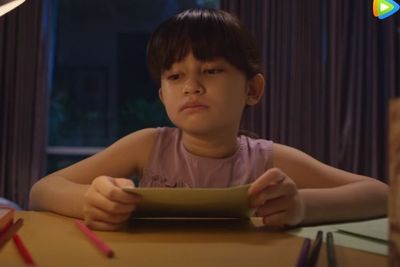 Sinopsis Layangan Putus Episode 9: Raya Memberikan Surat yang Buat Aris Menangis
