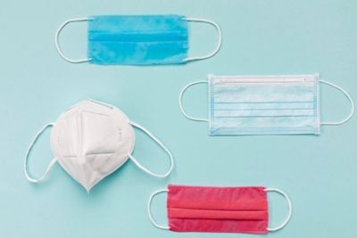 Diberi Masker Warna Pink untuk Bertugas, Polisi di Italia Protes