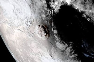 Detik-detik Video Letusan Dahsyat Gunung Api Tonga Terekam Satelit, Ini Penampakannya