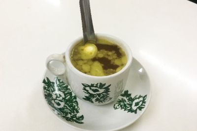 Bukan di Singapura, Kedai Ini Jual Kopi Pake Mentega! Gimana Rasanya?
