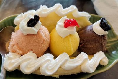 Es Krim Ini Sudah Ada Sebelum Indonesia Merdeka, Rasanya Jadul Tapi Endul!