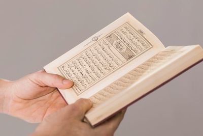 Bacaan Tawasul Lengkap Arab Latin dan Terjemahan untuk Panduan Tahlilan