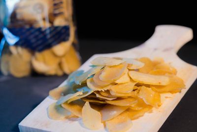 Cuma di Lombok, Rumput Laut Diolah jadi Kerupuk yang Super Gurih!