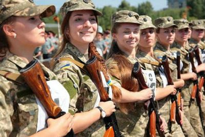 Ukraina Punya Banyak Tentara Cantik, Bisakah Luluhkan Tentara Pria Rusia?