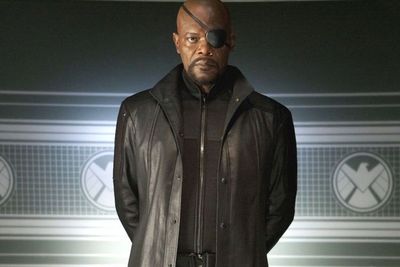 Nick Fury Kembali, Kumpulan Foto Perlihatkan Dirinya di Lokasi Syuting Secret Invasion