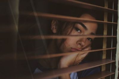 Tidak Selalu Kuat Justru Kunci Menjadi Perempuan Kuat yang Sesungguhnya