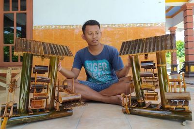 Belajar dari YouTube, Bikin Kerajinan Bambu Sebulan Cuan Rp4 Juta! Tertarik Coba?