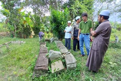 Miris, Makam Batu Kajang di Kelambir V Dituding Diabaikan Pemkab Deliserdang