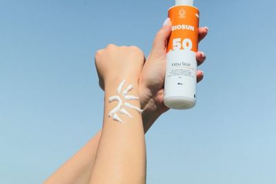 Sunscreen Spf 30 Vs Spf 50, Manakah yang Lebih Baik?