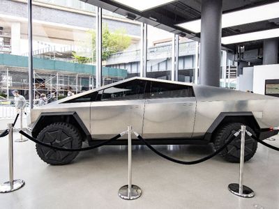 Tesla Umumkan Pengiriman Pertama Cybertruck: Dimulai November Ini