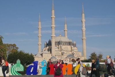 Bukan Blue Mosque, Ini Masjid Simbol Puncak Kejayaan Ottoman