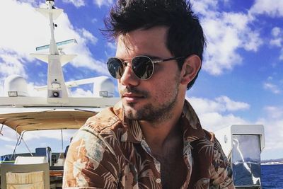 Sempat Frustrasi, Taylor Lautner Justru Bingung Saat Para Fans Tak Lagi Menjegatnya!