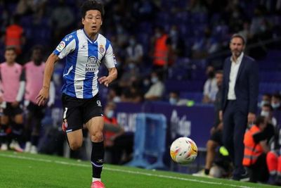 Sambut Imlek, Yuk Kenalan dengan Wu Lei, Pesepakbola China yang Berkarir di Eropa