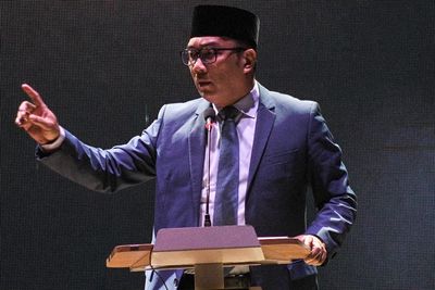 Ridwan Kamil Puji JIS di Hadapan Anies: Stadionnya Keren, Luar Biasa