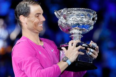 Teman Sekaligus Rival, Federer Ucapkan Selamat ke Nadal yang Pecahkan Rekor Grand Slam