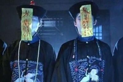 Mitos Vampir China Jiangshi yang Suka Melompat dan Menghisap Qi Manusia