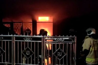 Gudang Minyak Goreng Terbakar di Ciracas, 19 Unit Damkar Dikerahkan