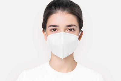 3 Negara Ini Cabut Aturan Wajib Pakai Masker, Indonesia Termasuk Enggak ya?