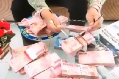 Bos BUMD Tangerang Syaefunnur Maszah Pamer Uang Ditaruh di Piring, Apakah Gangguan Mental?