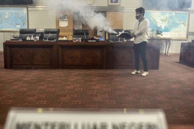 Ada Klaster Covid-19 di Lingkungan DPR, Ini Penyebabnya