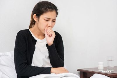 Gejala Paling Banyak Dialami Pasien Omicron adalah Nyeri dan Gatal Tenggorokan