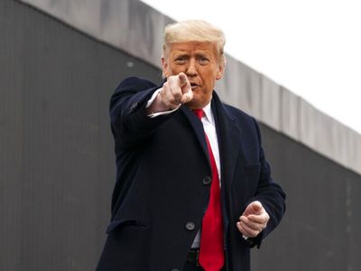 Undang Dua DJ di Resor Pribadi, Donald Trump: Musik yang Bagus Dimainkan saat Malam