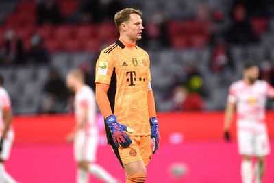 Operasi Lutut, Manuel Neuer Absen dari Bayern Beberapa Pekan