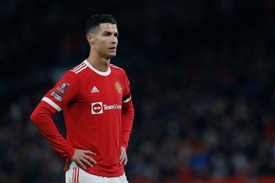 Baru Ulang Tahun ke-37, Ronaldo Ukir Rekor 400 Juta Pengikut di Instagram