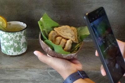 Seniman Bali tapi Jual Kopi dan Bakdabak! Apa Itu?