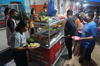 Nasi Pecel Sri Tanjung, Rasanya Enggak Kalah dengan Pecel Langganan SBY