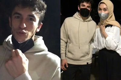 Cewek Cantik Ini Gandeng Marc Marquez dan Foto Bareng, Saking Groginya Jadi Begini