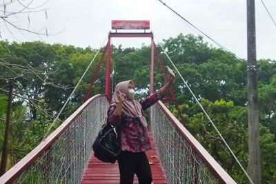 Dear Bu Risma, Jembatan Antigempa di Pacitan jadi Spot Selfie Warga!