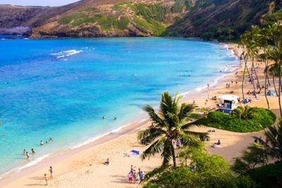 Berubah Pikiran, Hawaii Batalkan Kewajiban Vaksin Booster untuk Pelancong