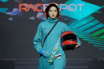 Tampil Stylish, Desainer Lisa Fitria Luncurkan Merek Busana Bergaya Otomotif di JFT 2022