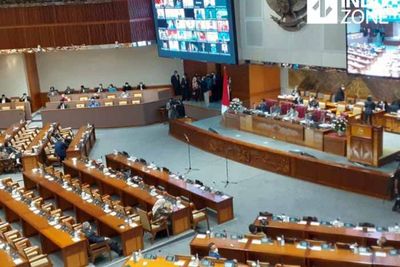 Senjata Konstitusi: Membedah Mekanisme DPR Memanggil Pejabat dan BUMN Lewat RDP!