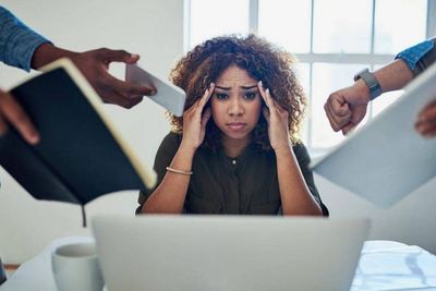 Mengenal Kepribadian Si People Pleaser yang Ternyata Bisa Sebabkan Frustrasi
