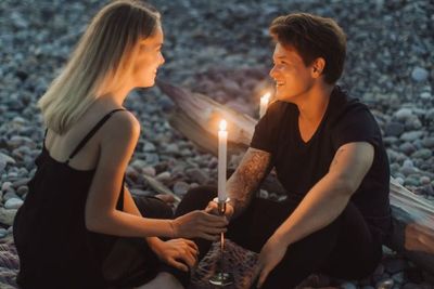 Rekomendasi Hadiah Valentine untuk Pasangan Sesuai Love Language