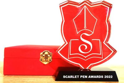 Novel Sang Peramal dan Kelab Dalam Swalayan Borong 2 Piala Scarlet Pen Awards 2022
