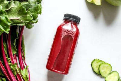 Minum 4 Jus Ini Setiap Hari Bantu Memperlambat Penuaan pada Kulit