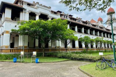 Fakta-Fakta Lawang Sewu, Cuma Punya 429 Pintu hingga Dipercaya Tempat Kuntilanak Merah