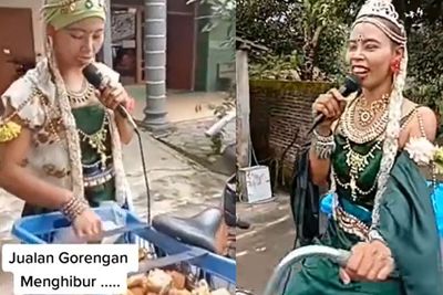 Perjuangan Ibu Penjual Gorengan Berkostum Nyi Roro Kidul di Madiun, Sambil Menghibur Warga
