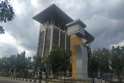 Sedih! Tugu PON Riau Dibiarkan Tak Terurus, Padahal Waktu Peresmian Ngundang Iwan Fals