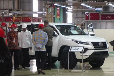 Toyota Indonesia Capai Ekspor 2 Juta Unit, Presiden Jokowi Kunjungi Pabrik di Karawang