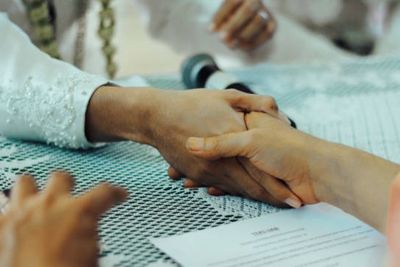 Terlalu Grogi saat Ijab Kabul, Pria Ini Sampai Pingsan, Reaksi Istri Jadi Sorotan